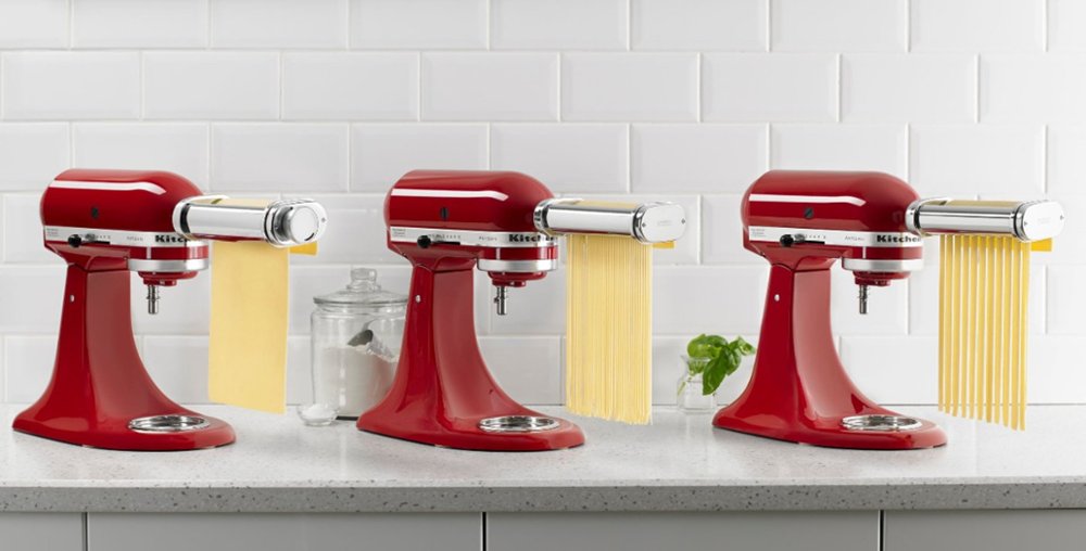 KitchenAid Pasta Cutters cutting pasta