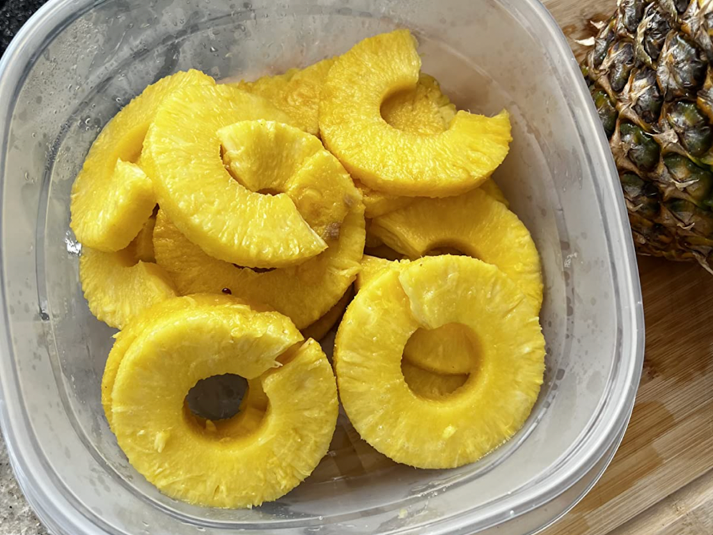 pineapple slices