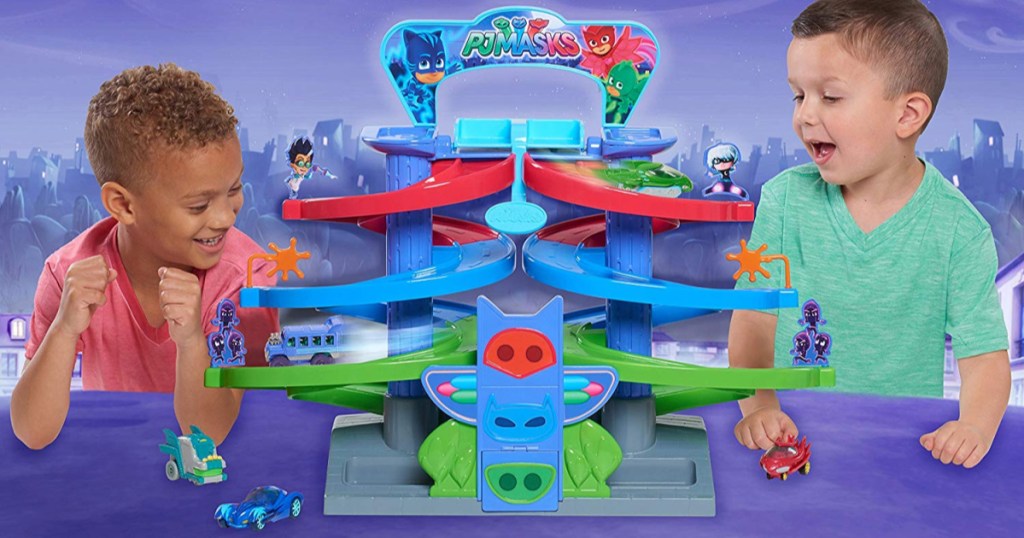 kids playing with pj masks car set