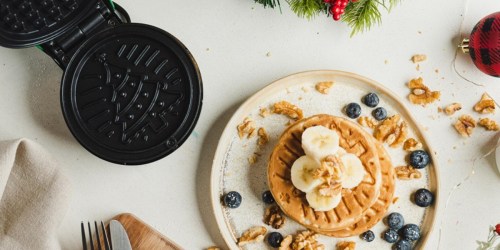 Bella Christmas Tree Mini-Waffle Maker – Just $13.49 at Macy’s!