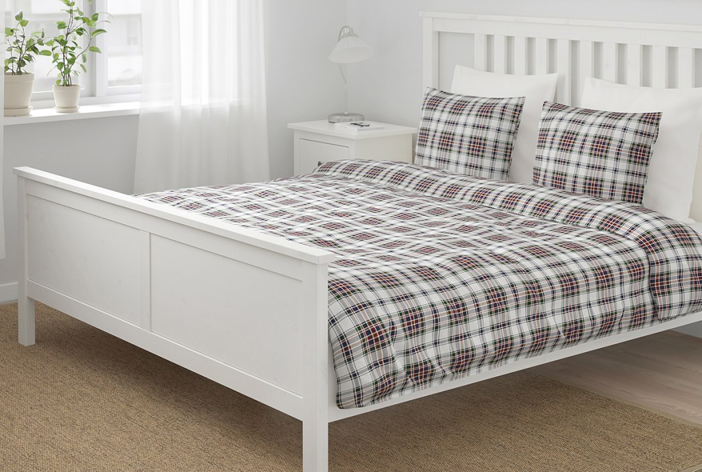 IKEA plaid duvet set