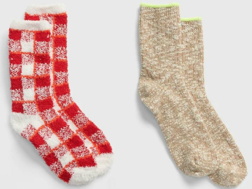 2 pairs of socks for women