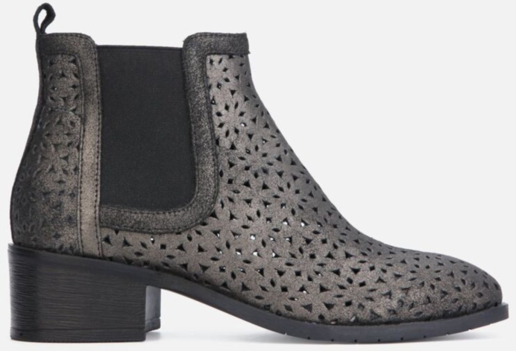 Reaction Salt Metallic Cutout Detail Chelsea Boot