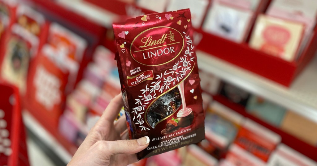 Lindor Dark Strawberry truffles