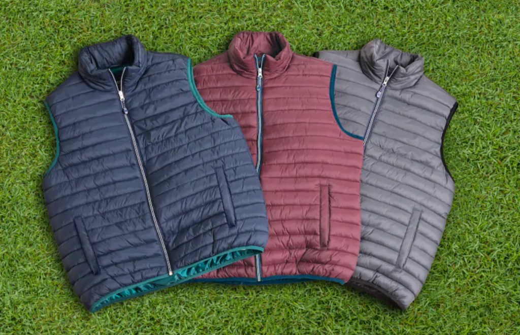 IZOD men's puffer vests