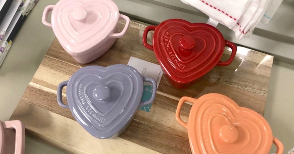 heart shaped cooking pots with lids