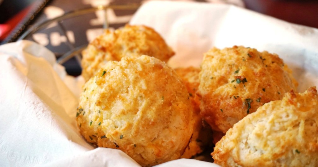 Red Lobster Cheddar Bay Biscuits