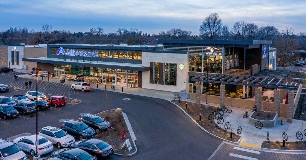 Albertson's at dusk