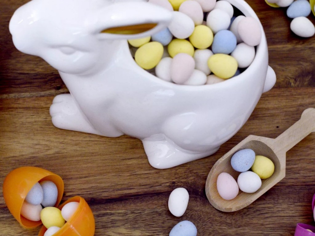 Cadbury Mini Eggs in Easter decor