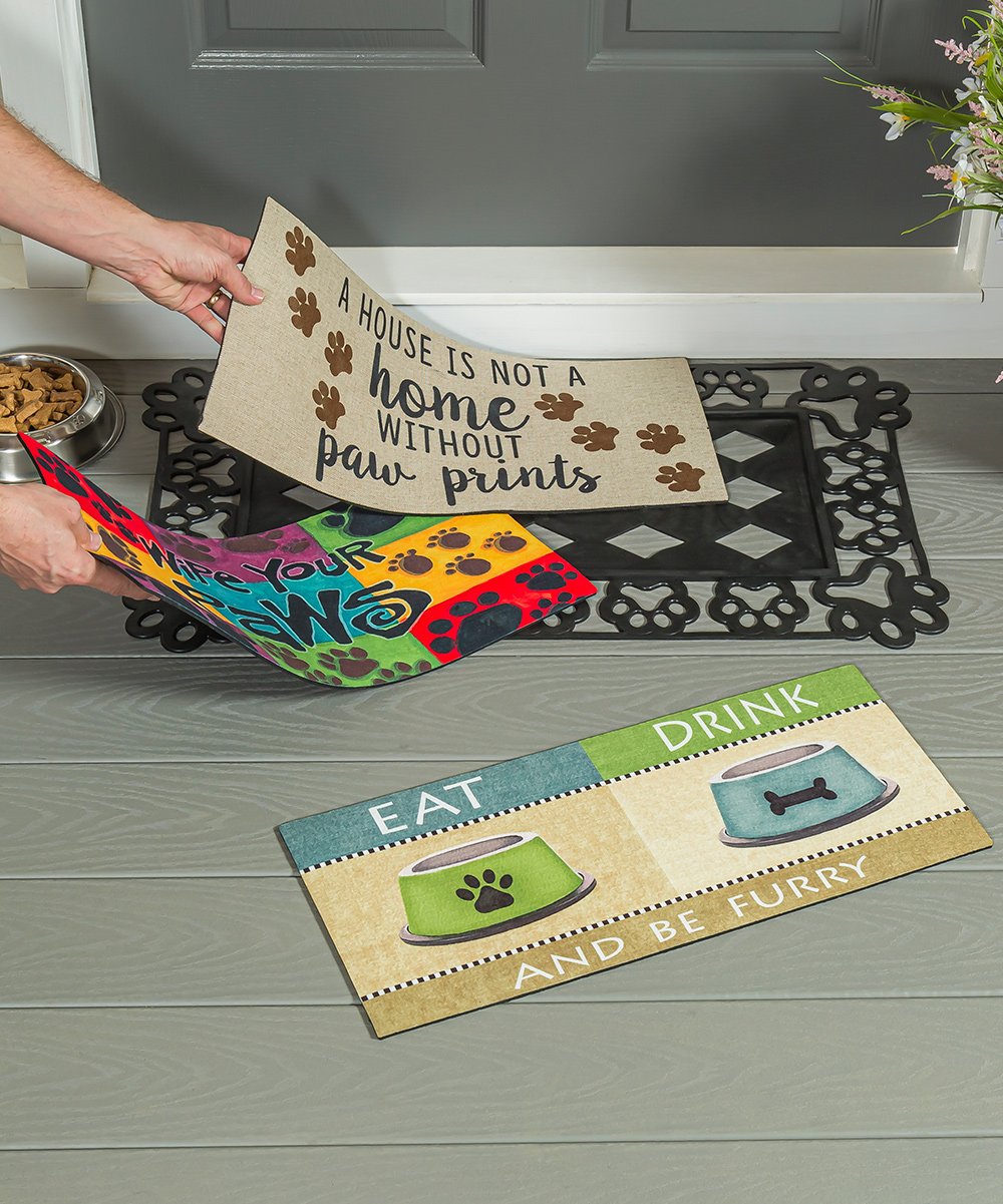 Paw Prints Sassafras Mats on doorstep