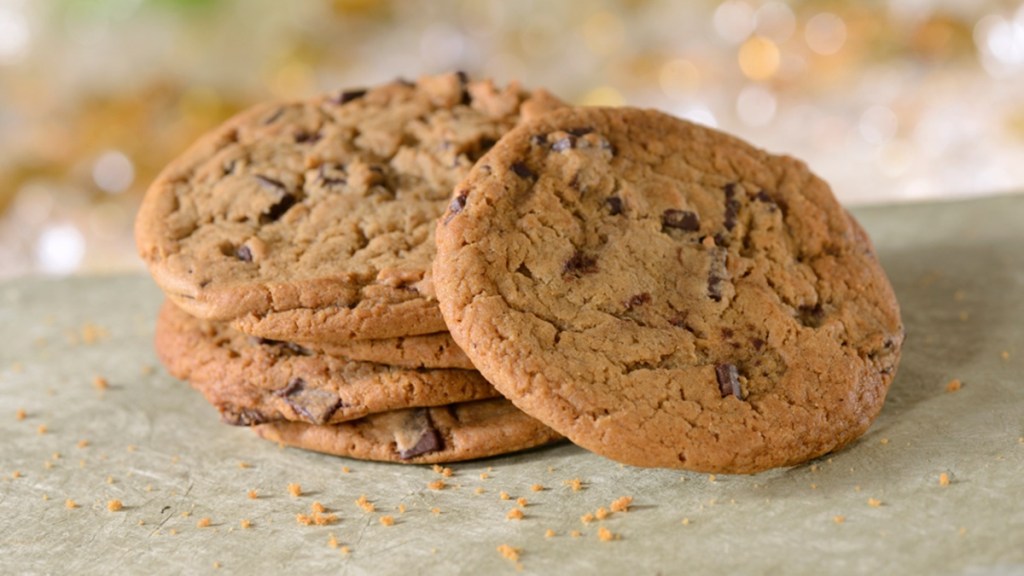 chocolate chip cookies