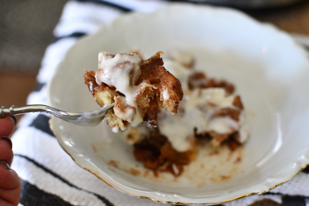 Crockpot monket bread on fork 