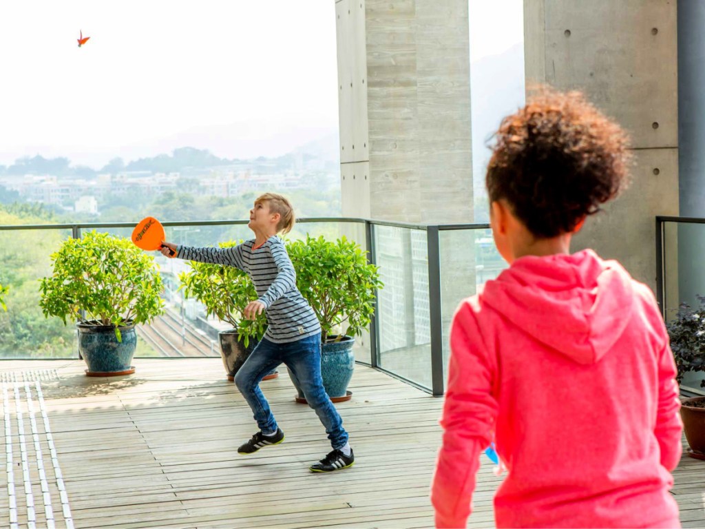 kids playing with Helix Fun Paddles