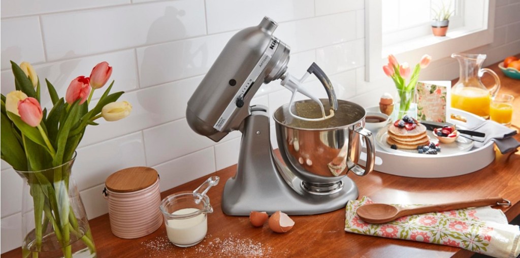 stand mixer with tilt head