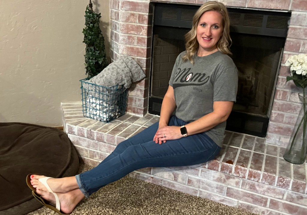 woman wearing lee sculpting skinny jeans