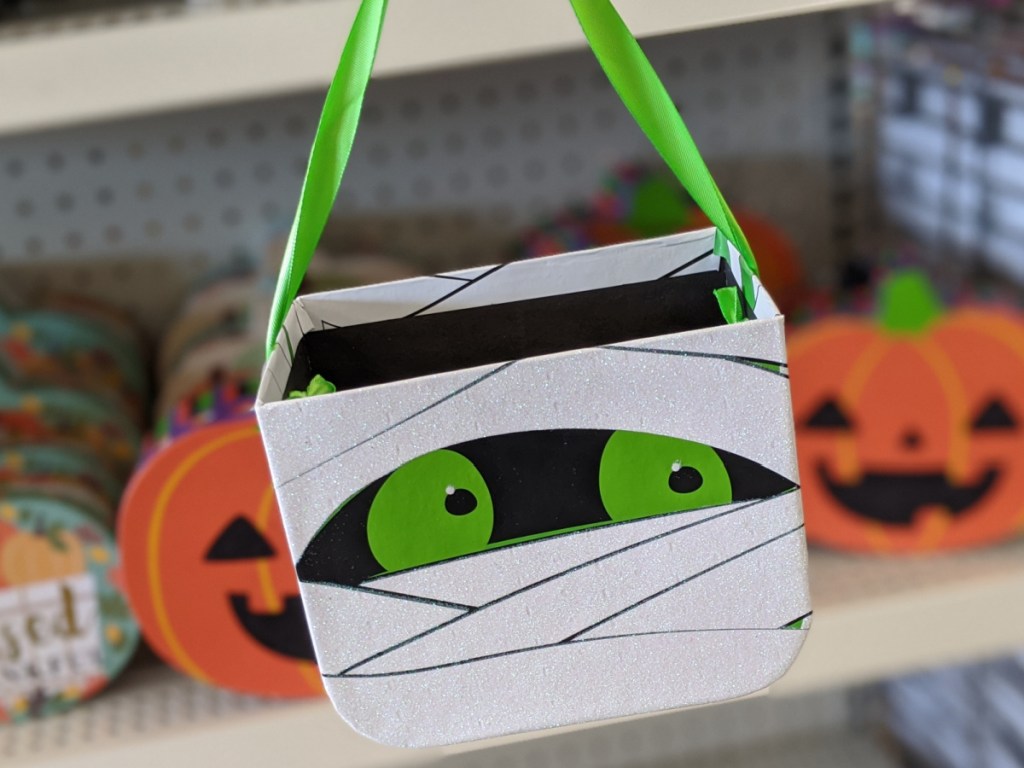 frankenstein decorated basket with handle