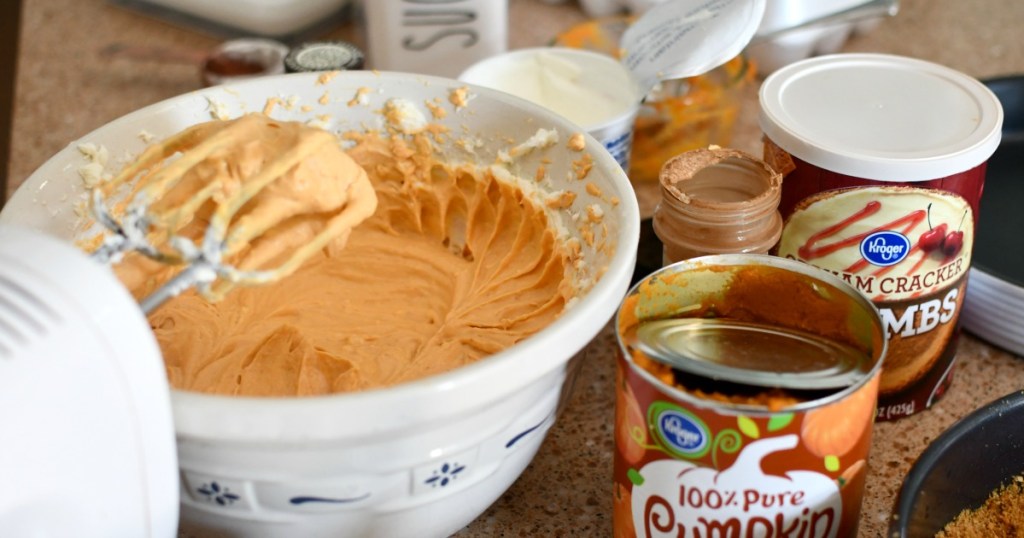 making pumpkin cheesecake filling