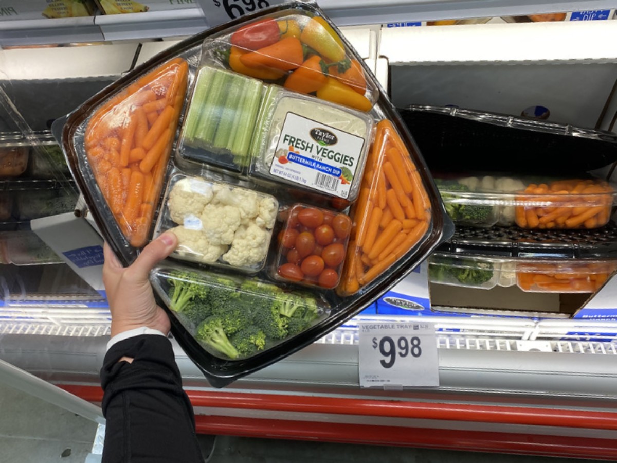 Sam's Club Thanksgiving - holding Veggie Tray