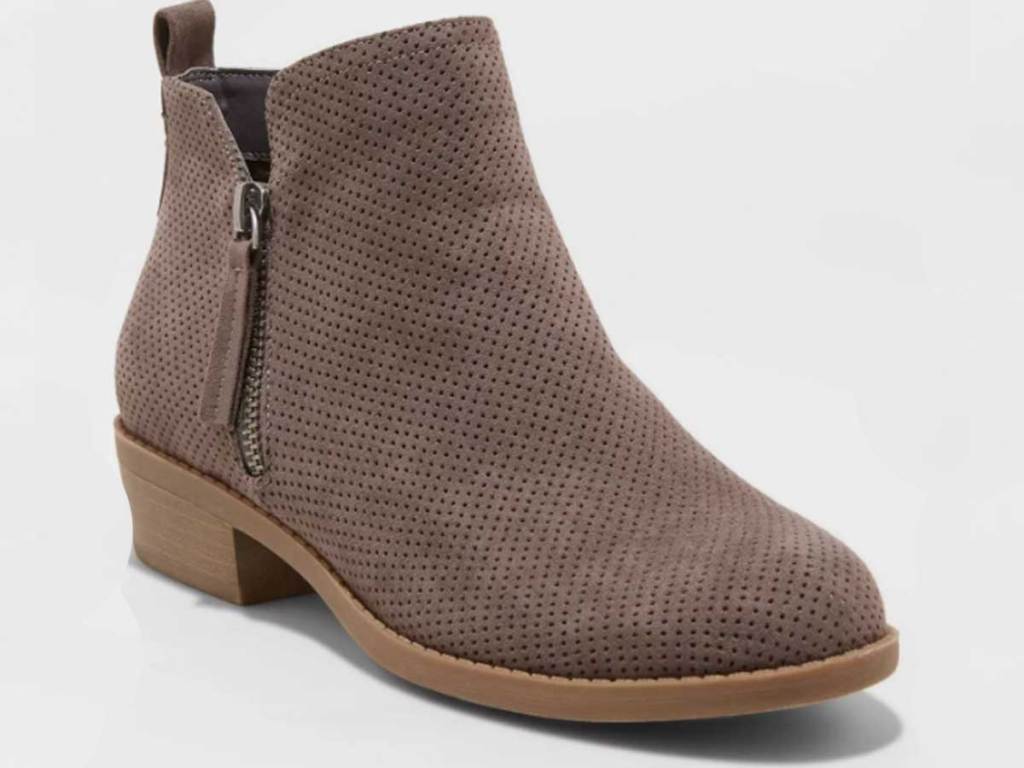 dylan cut boot