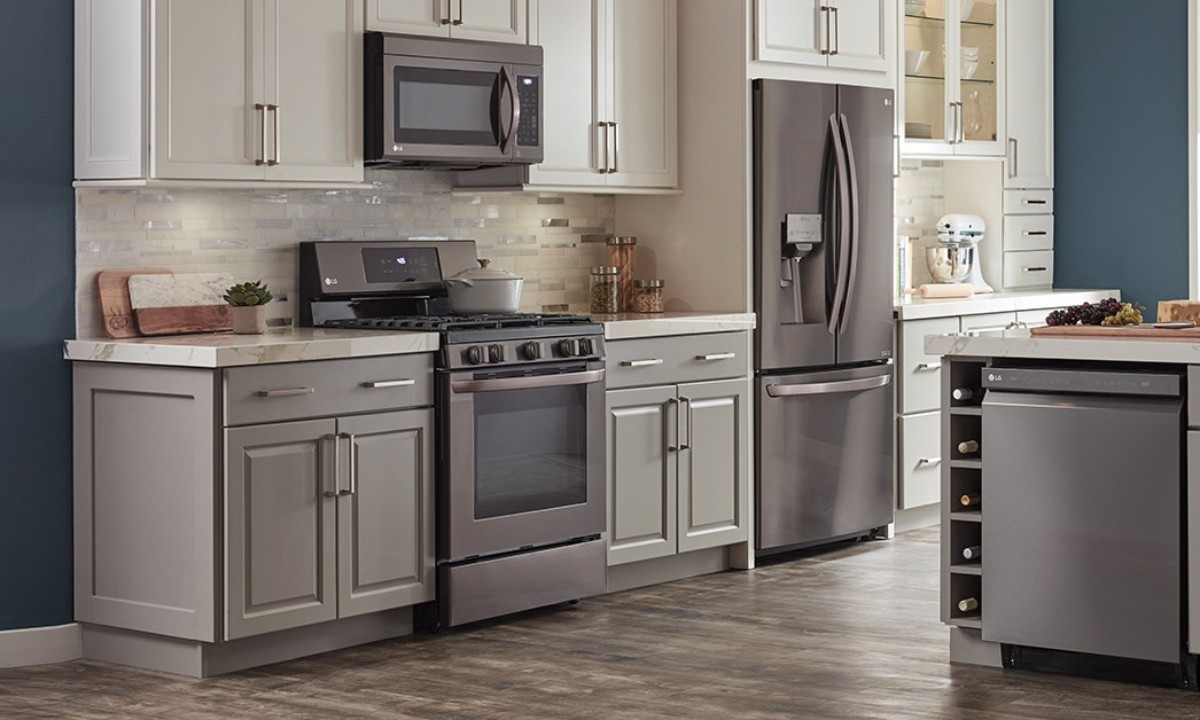 kitchen with new appliances from the Home Depot President's Day sale