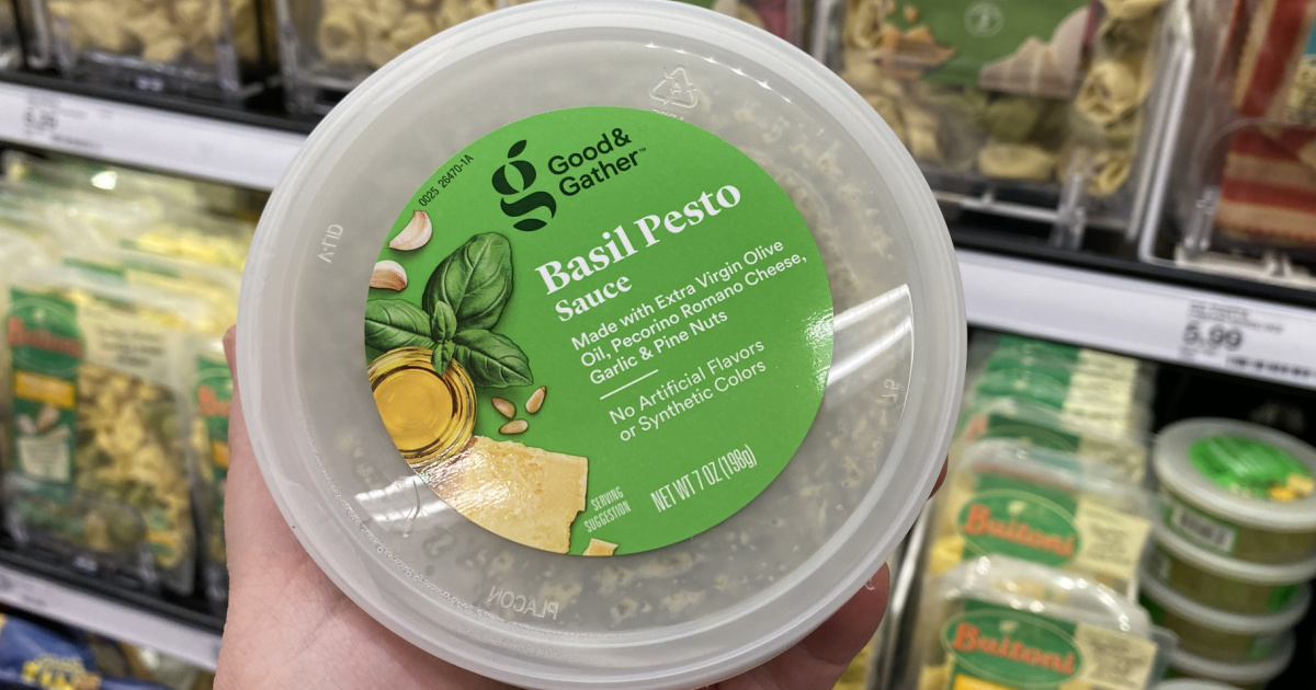 hand holding good & gather pesto at target 