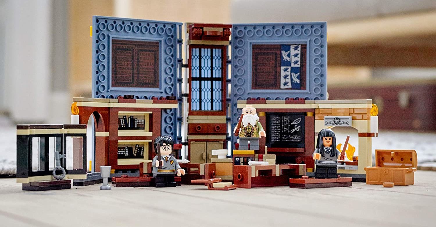 LEGO Harry Potter Hogwarts Moment- Charms Class