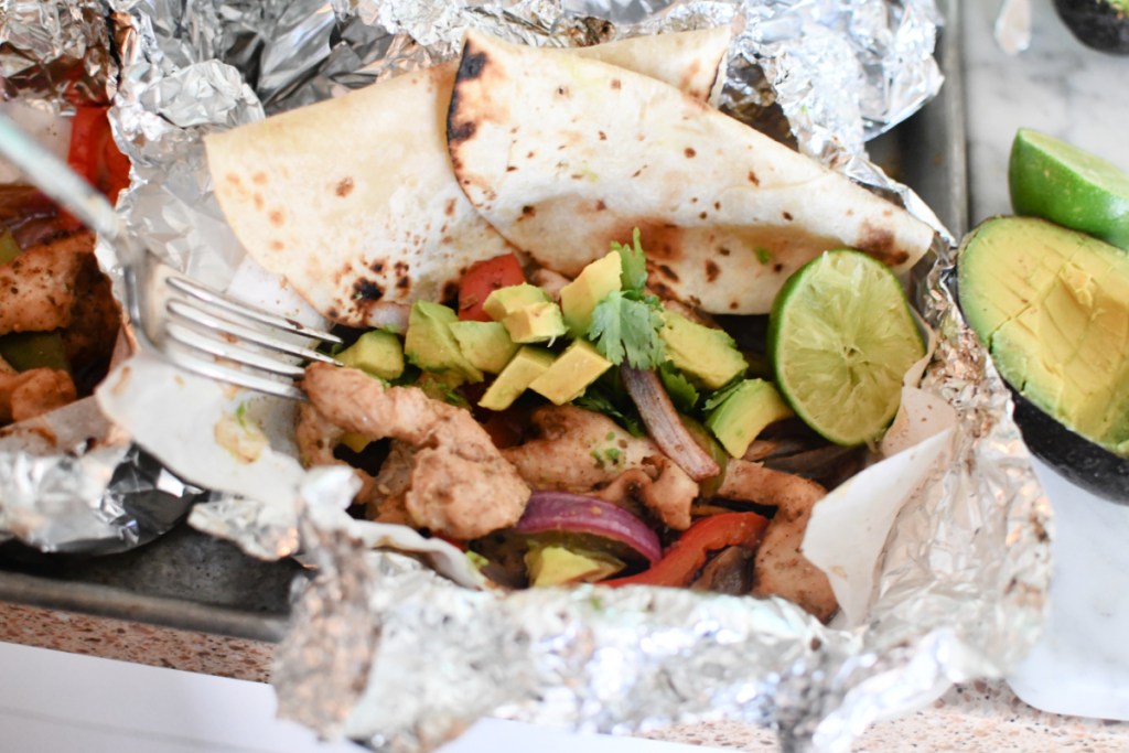 chicken fajitas foil packet meal