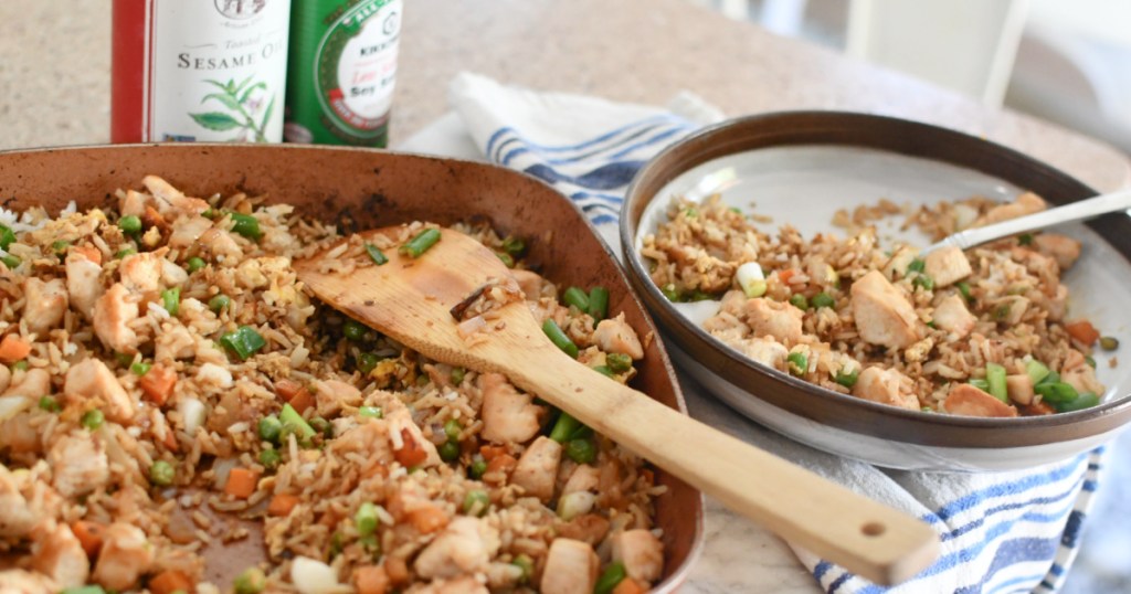 plating chicken fried rice