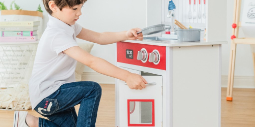 Play Kitchen Sets from $39.98 Shipped on Walmart.online (Regularly $90)