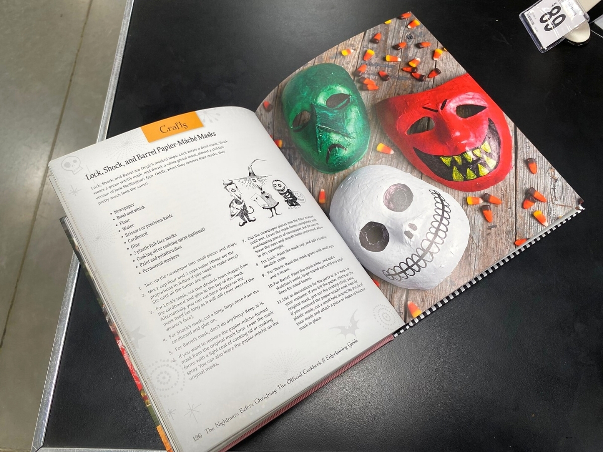 The Nightmare Before Christmas Official Cookbook