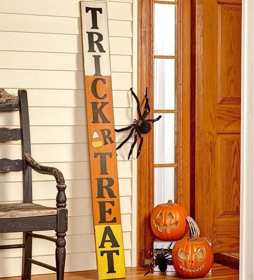 Trick or Treat Doorway Sign