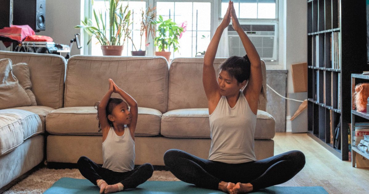 mother daughter working out