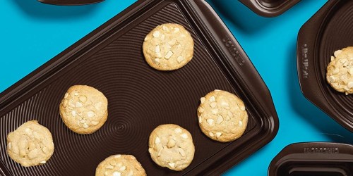 Circulon Bakeware Nonstick 9×13 Baking Pan Just $14.99 Shipped on Amazon (Regularly $30)