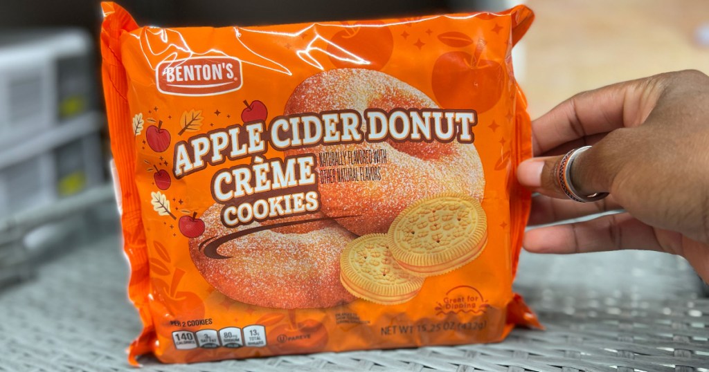 Aldi's Apple Cider Donut Creme Cookies