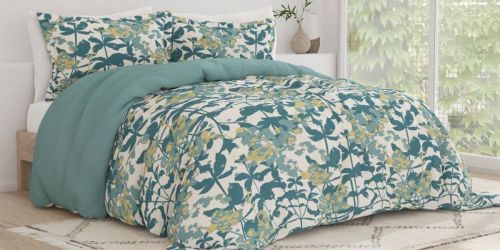 ** Linens & Hutch Duvets & onlineforters from $24.70 Shipped (Regularly $115)