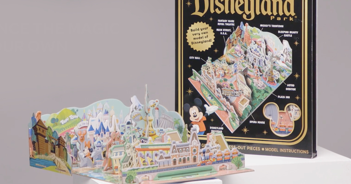 Disney popup book with 3d pieces