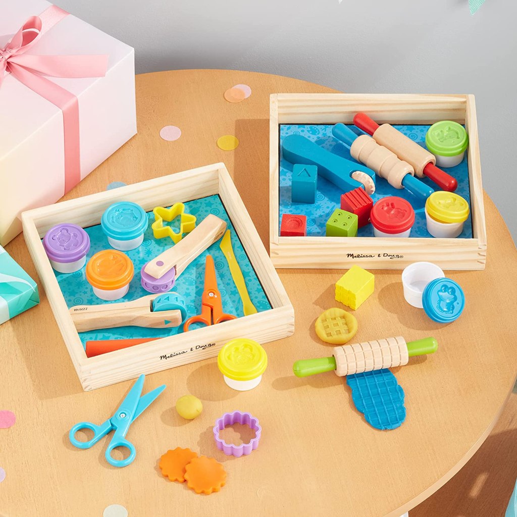 Melissa & Doug Clay Play Activity Set