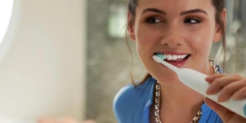 ** Philips Sonicare Toothbrushes from $29.99 After Rebate on Kohl’s.online (Regularly $99)