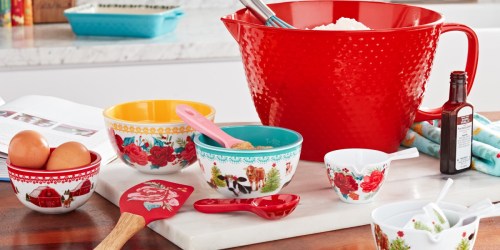 ** The Pioneer Woman 14-Piece Baking Set Only $18.44 on Walmart.online (Regularly $30)