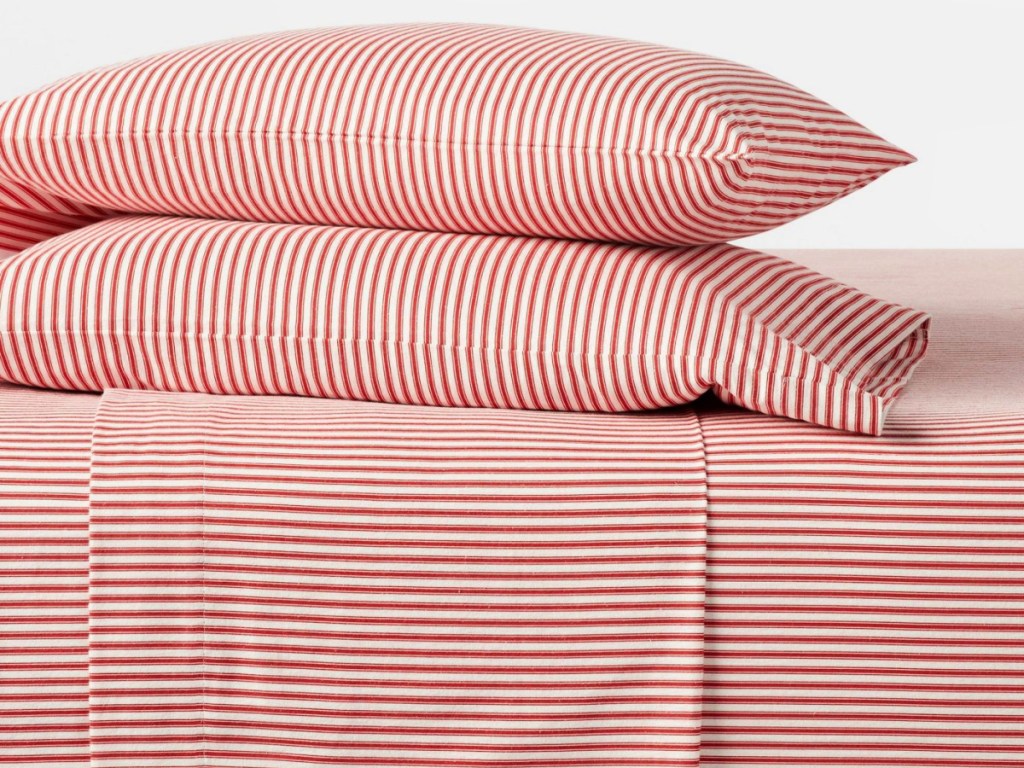 Threshold Holiday Pattern Flannel Sheet Set