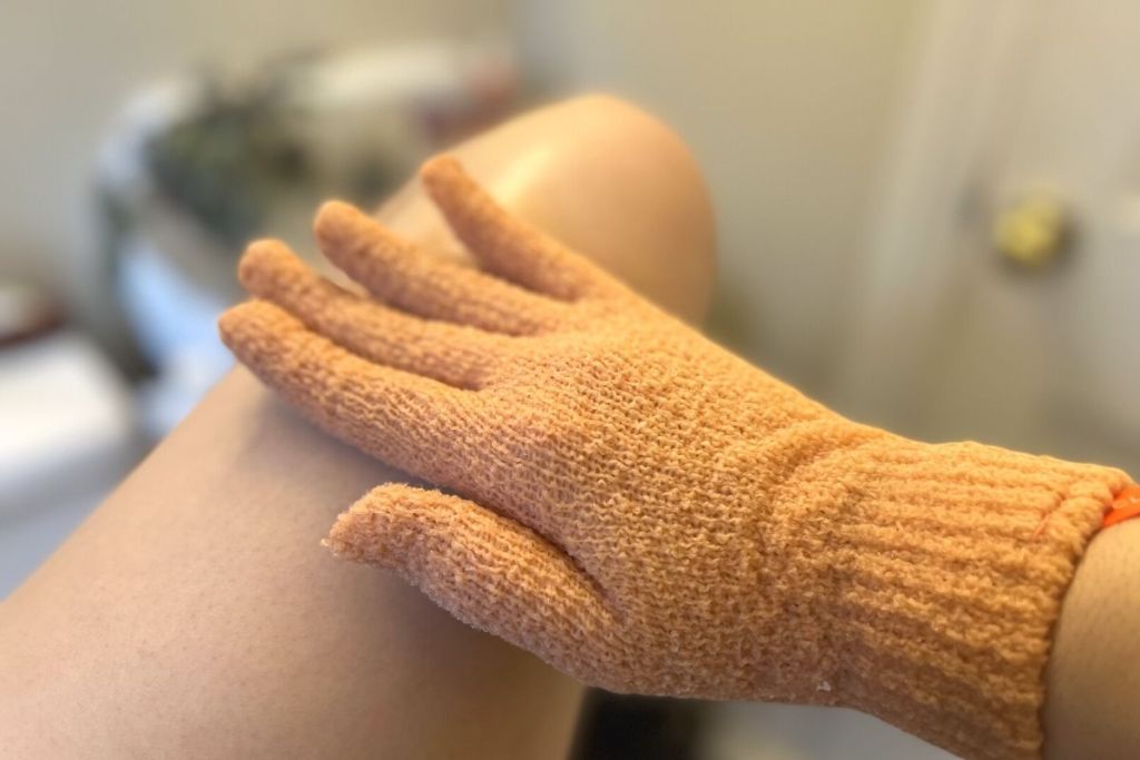 exfoliating glove