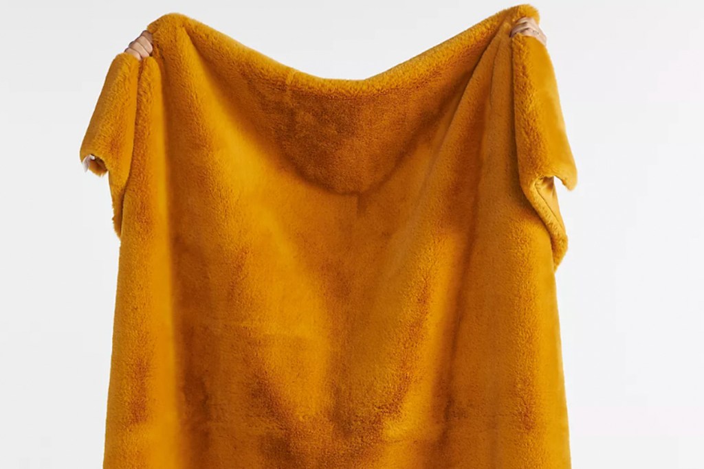 Sophie Faux Fur Throw Blanket ochre