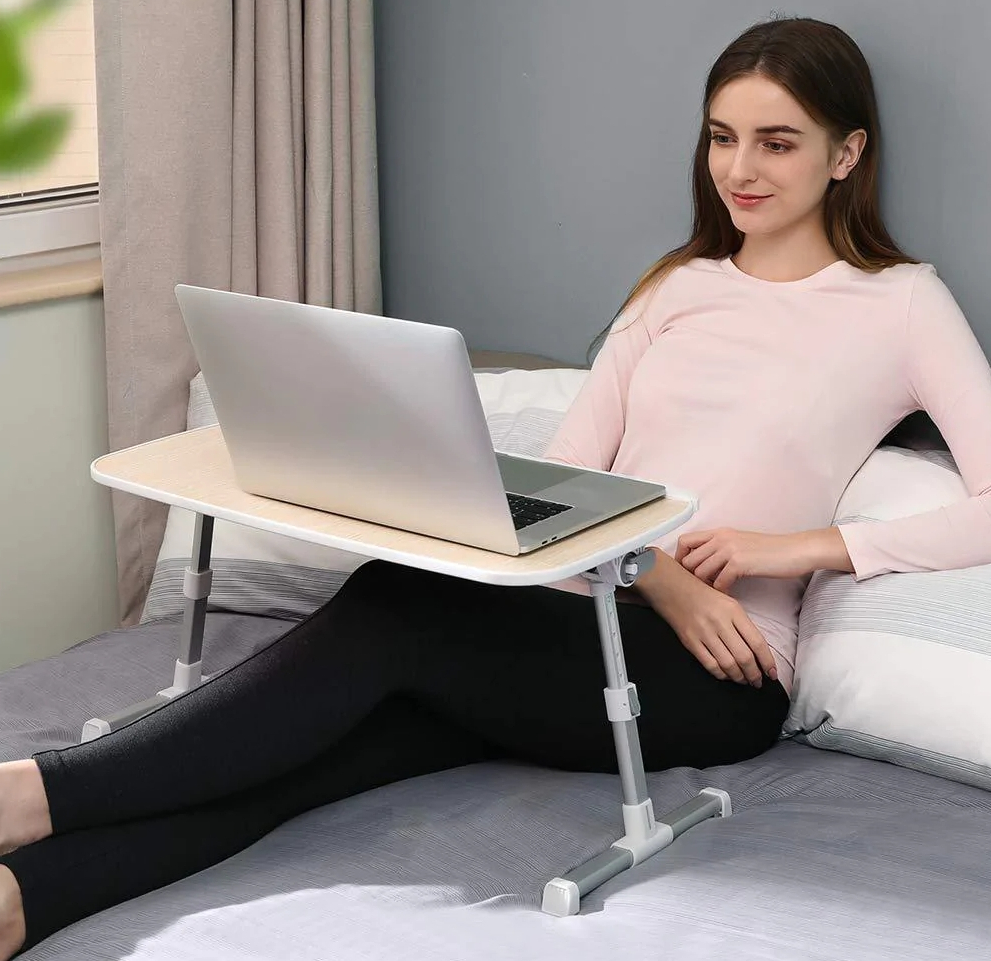 woman using a taotronics desk