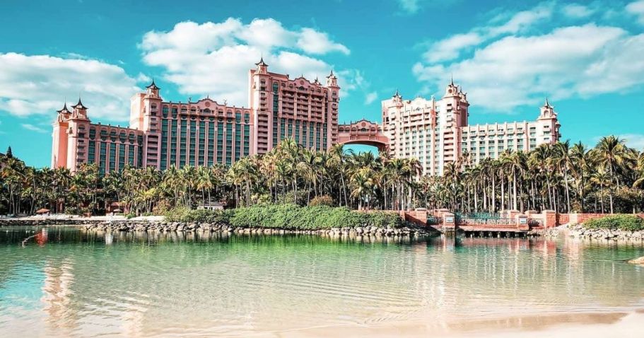 Up to 40% Off Atlantis Bahamas Hotel & Flight Bundle (Book for Summer Break Now!)