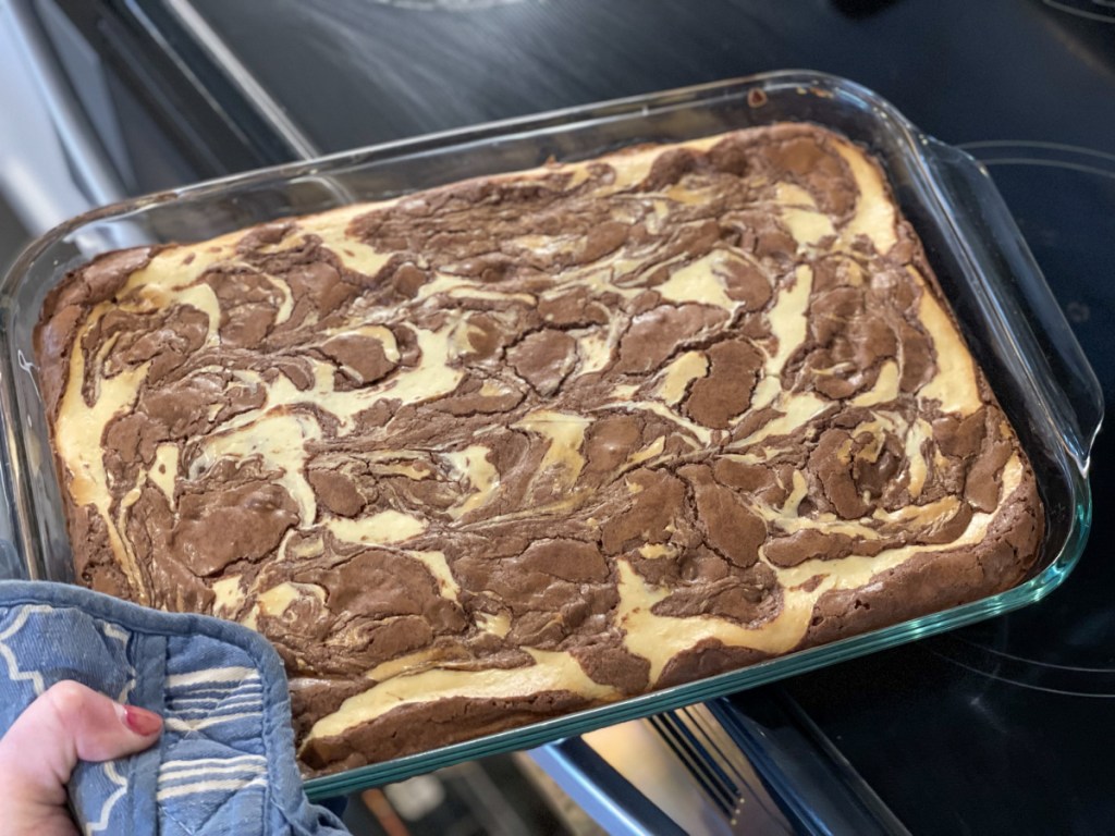 baked cream cheese brownies 