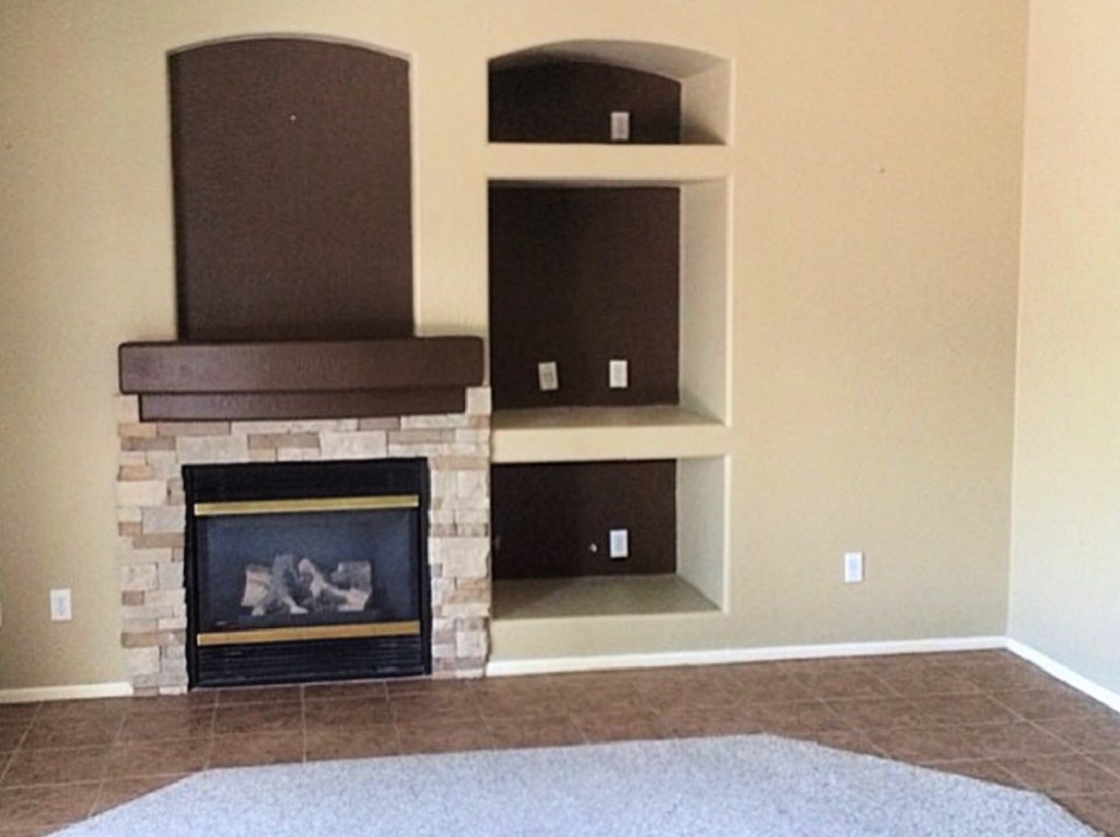 family room before remodel