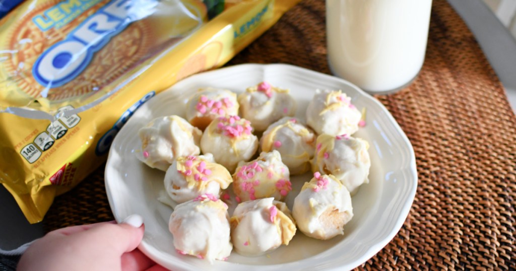 lemon Oreo balls