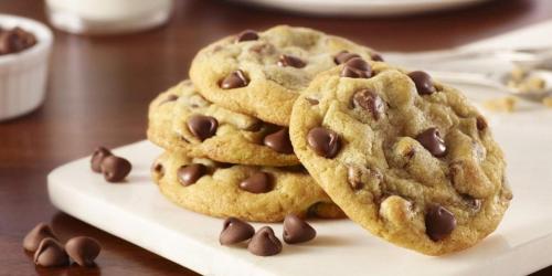 Hershey’s Mini Chocolate Chips 12-Count Bags Only $19.99 Shipped | Great for Easter Baking!