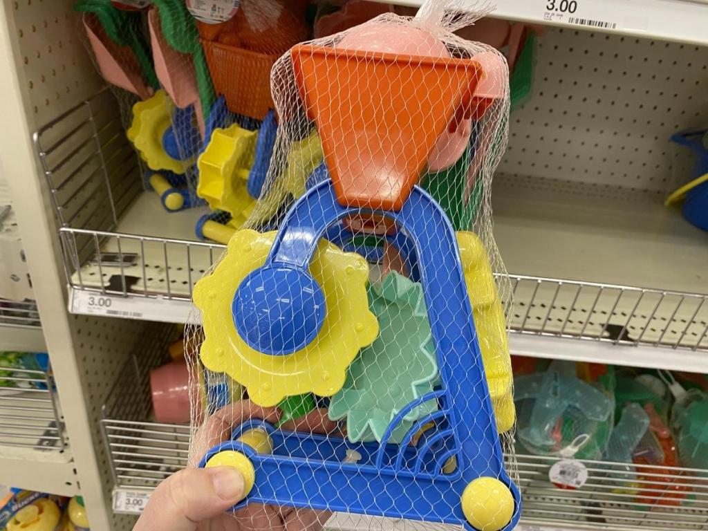 bullseye's playground sand toys