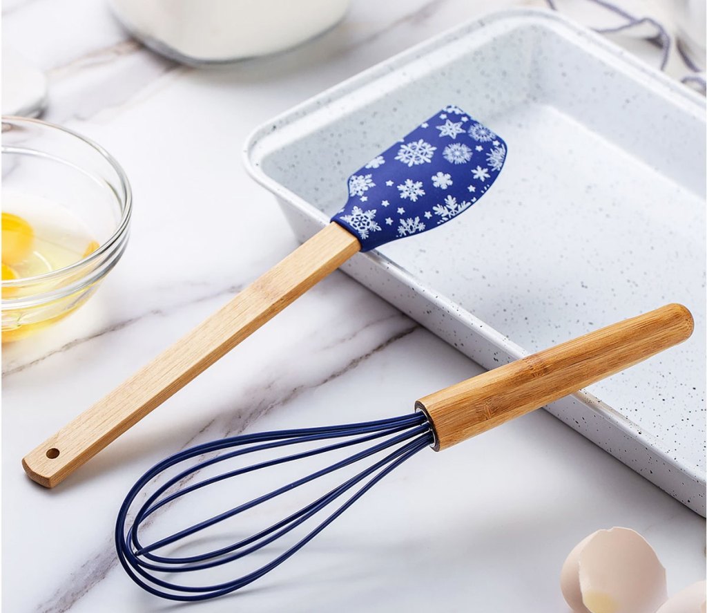 blue 3-piece baking set on kitchen counter